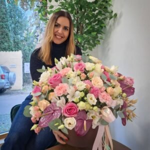 XXL gėlių dėžutė ,,Žiedų pasaka"